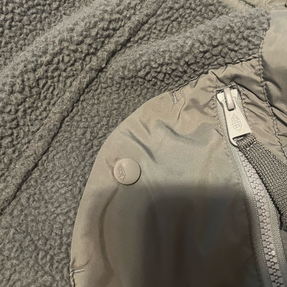 FP Movement by Free People Hit the Slopes - Picture 4 of 6